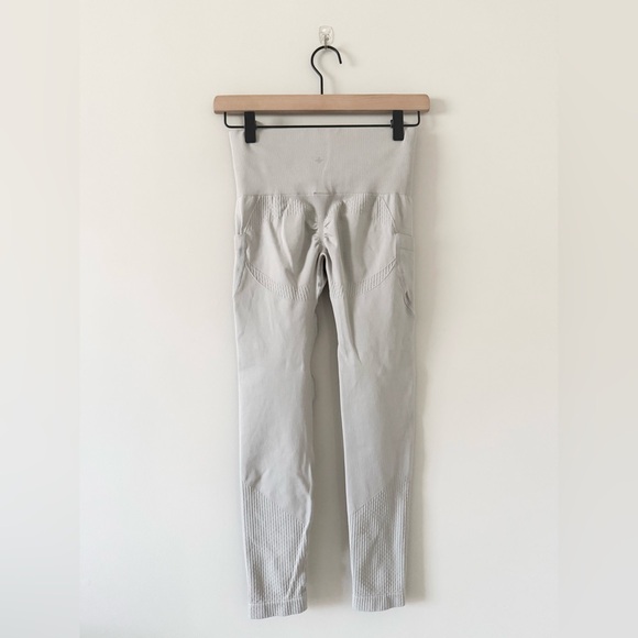 NWT HALARA Scrunch Butt High Waist Leggings in Gray Size XS - Picture 6 of 6
